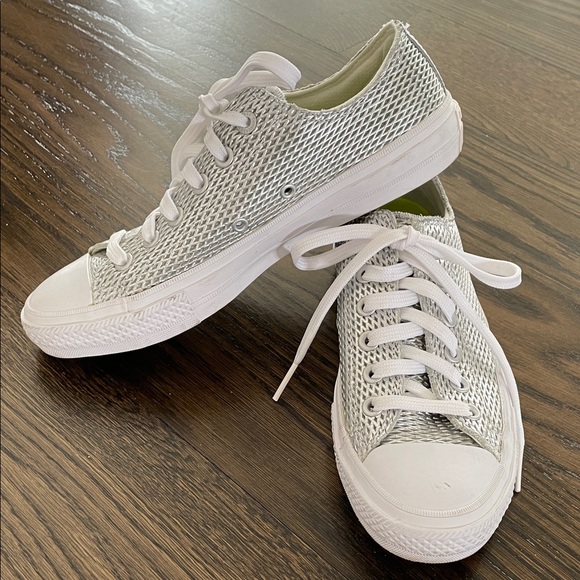 Perforated leather converse silver size 8 - Picture 1 of 9